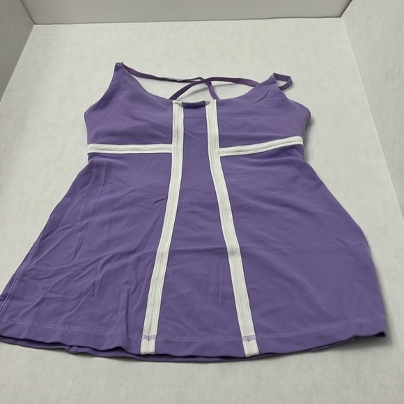 Lululemon tank size 8 - Picture 1 of 5